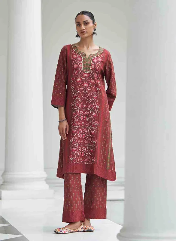 Fuchsia Kurta Set with Round neck and Contrast Front Placket