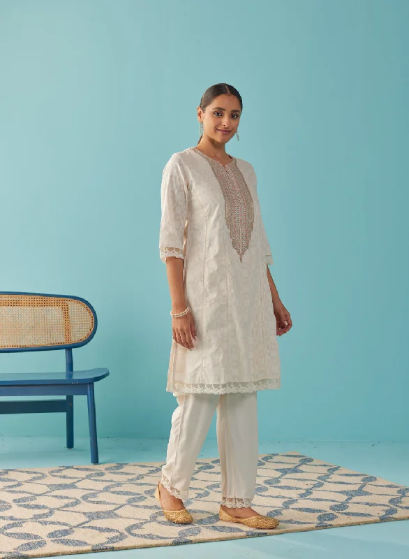 Ivory Textured Kurta set with Multicolor Embroidery