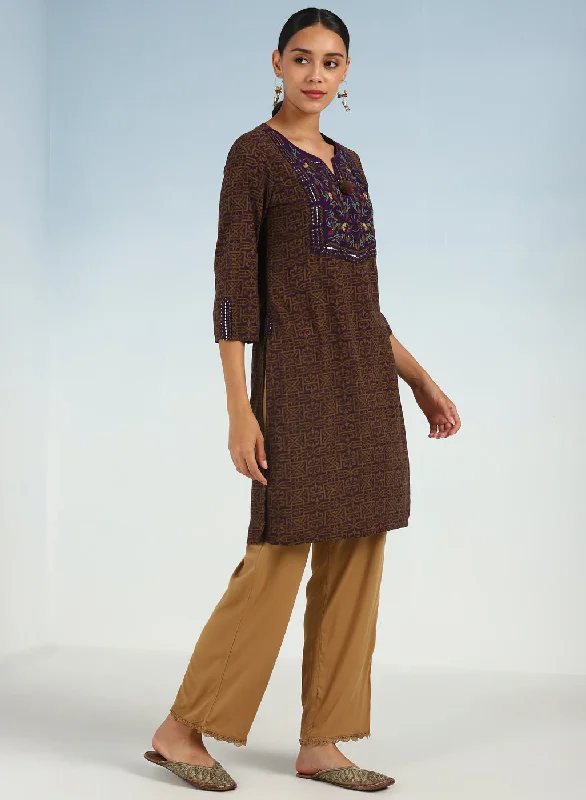 Purple Round Neck Straight Fit kurtI with Patch Work