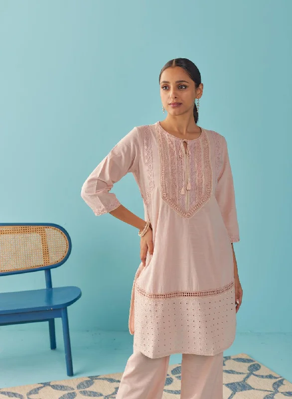 Solid Peach Textured Kurta Set with Schiffli & Lace Work