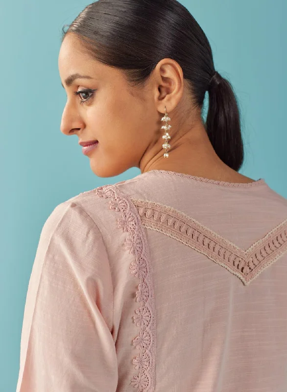 Solid Peach Textured Kurta Set with Schiffli & Lace Work